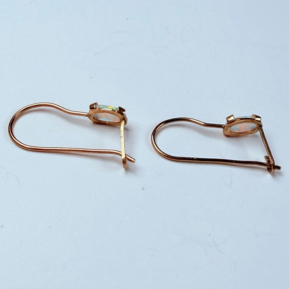 10K Solid Yellow Gold Opal Solitaire Landstrom's Black Hills Vintage Earrings - Picture 6 of 8